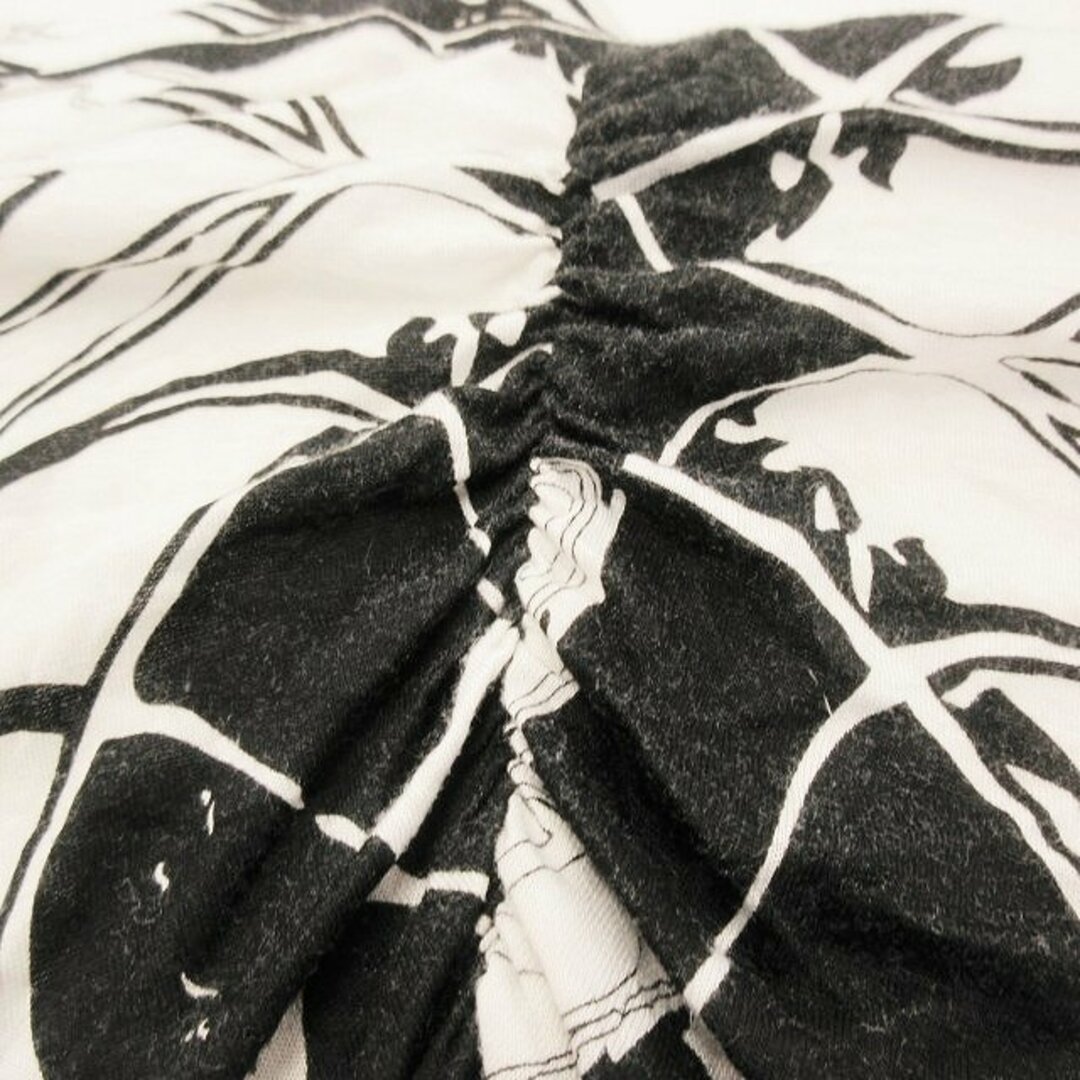 EMILIO PUCCI(エミリオプッチ)のエミリオプッチ イージータイトスカート ひざ丈 ストレッチ 総柄 黒 白 38 レディースのスカート(ひざ丈スカート)の商品写真