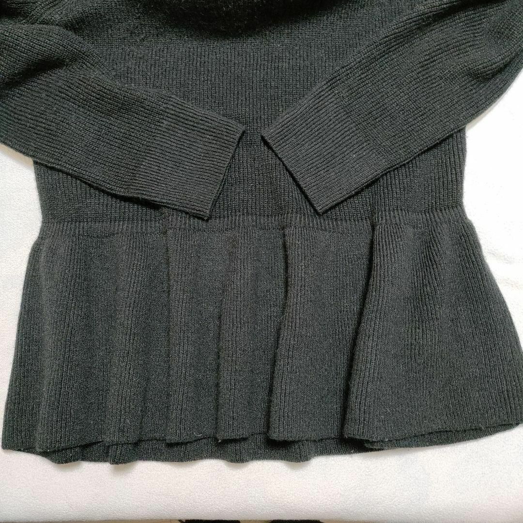 GU(ジーユー)のGU ジーユー (XL)　タートルネックリブニット　裾フレア レディースのトップス(ニット/セーター)の商品写真