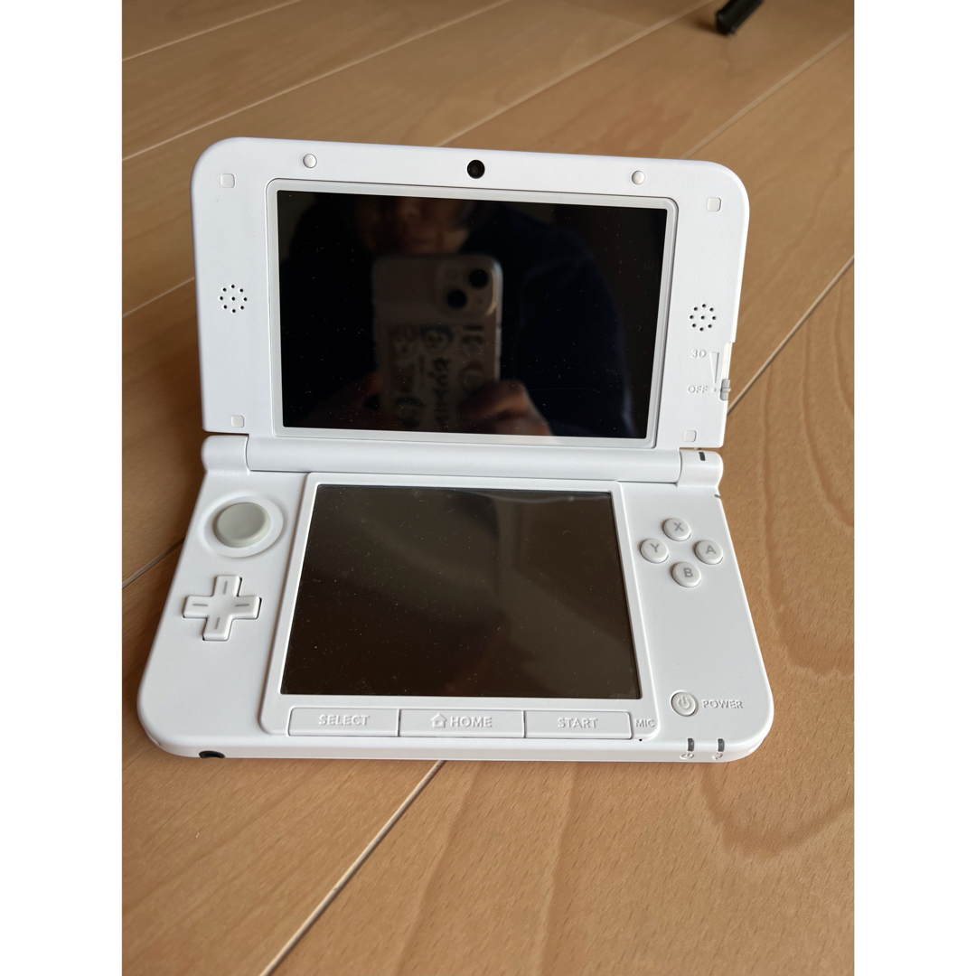 ニンテンドー3DS(ニンテンドー3DS)のNintendo3DSLL ピンク エンタメ/ホビーのゲームソフト/ゲーム機本体(携帯用ゲーム機本体)の商品写真