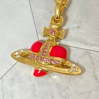 ヴィヴィアンウエストウッド(Vivienne Westwood)のヴィヴィアン　ディアマンテネックレス　ゴールド×ピンク(ネックレス)