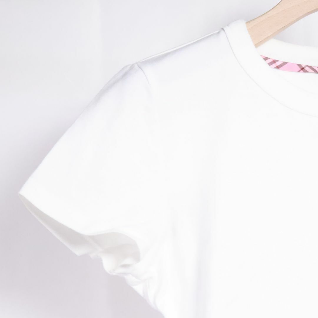 BURBERRY(バーバリー)のBurberry　バーバリー　Ｔシャツ　白　Ⅿ レディースのトップス(Tシャツ(半袖/袖なし))の商品写真