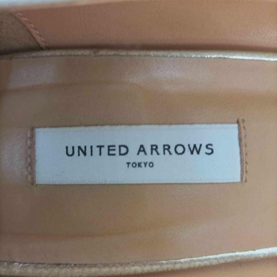 UNITED ARROWS(ユナイテッドアローズ)のUNITED ARROWS(ユナイテッドアローズ) シルバーラメ パンプス レディースの靴/シューズ(ハイヒール/パンプス)の商品写真