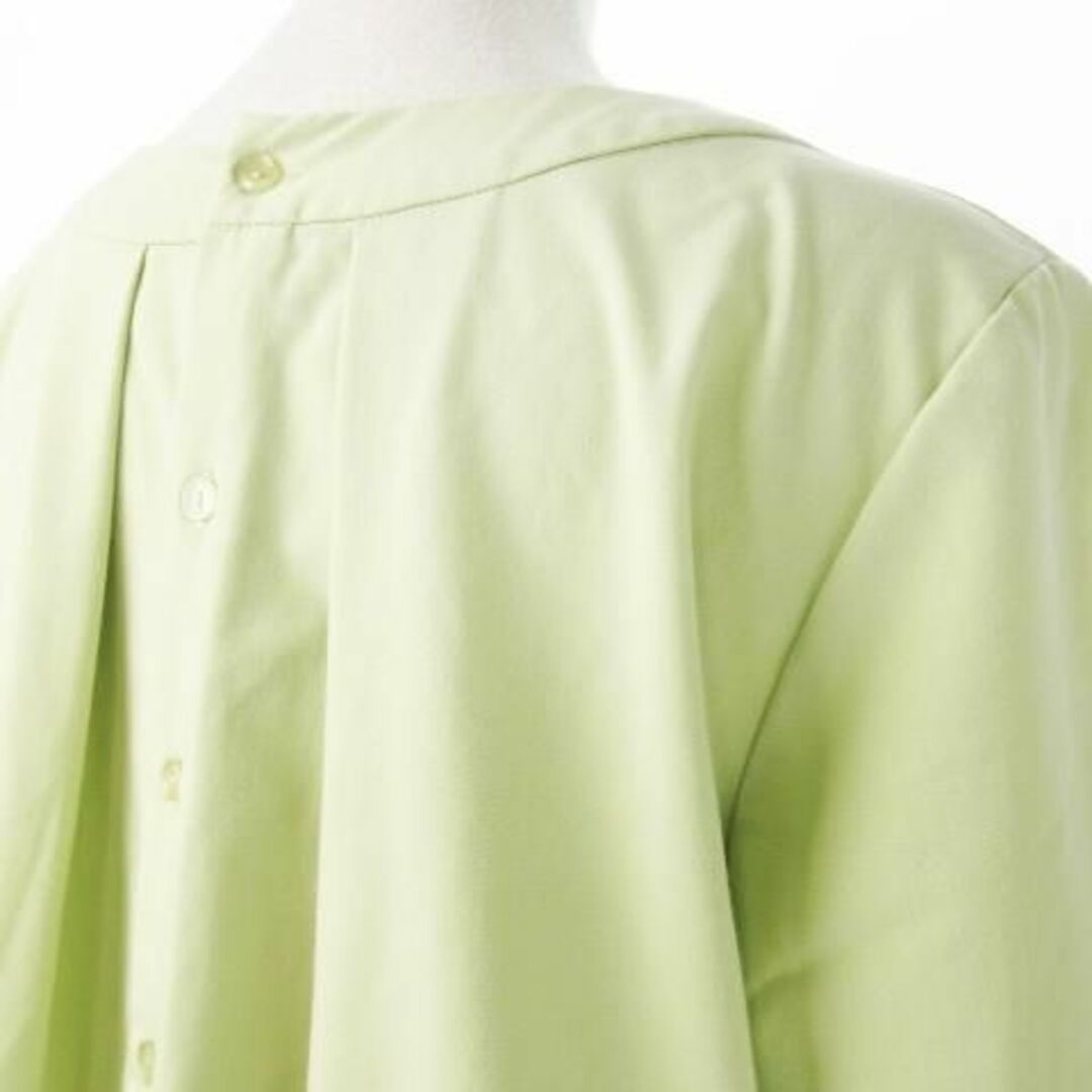 シスベール ノッチネックバックボタン七分袖シャツ 38 緑 230828CK4A レディースのトップス(シャツ/ブラウス(長袖/七分))の商品写真