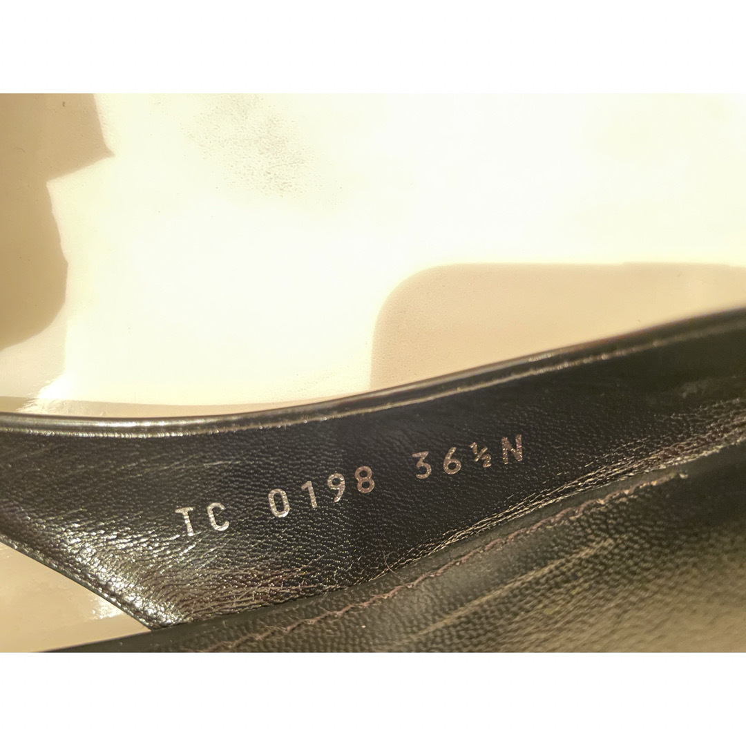 LOUIS VUITTON(ルイヴィトン)のLouis vuitton 靴　36.5サイズ レディースの靴/シューズ(ハイヒール/パンプス)の商品写真