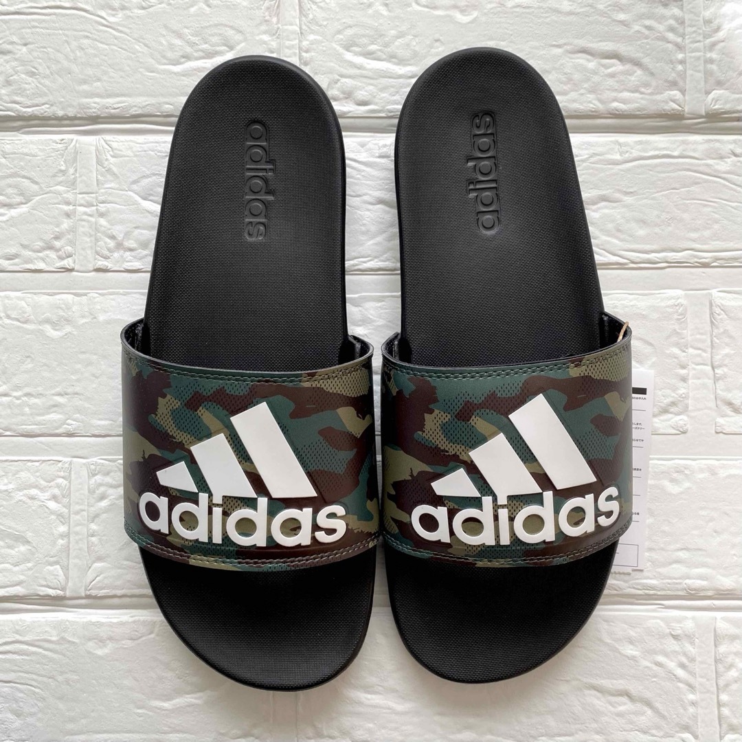 adidas(アディダス)のadidas アディダス シャワーサンダル 迷彩 28.5センチ 新品 タグ付き メンズの靴/シューズ(サンダル)の商品写真