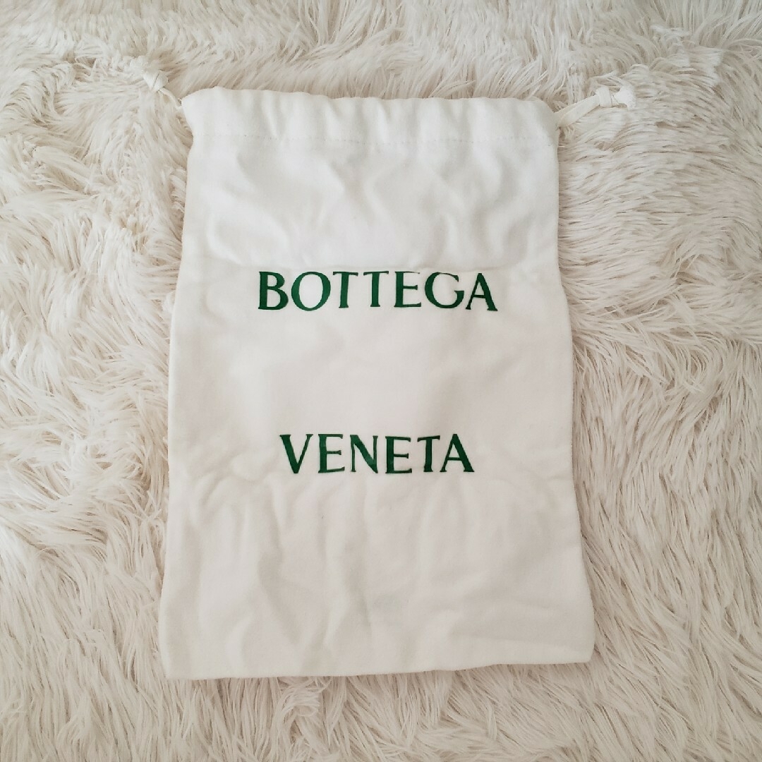 Bottega Veneta(ボッテガヴェネタ)のGW sale！【美品】BOTTEGA VENETA ピラミッドレザーポーチ レディースのファッション小物(ポーチ)の商品写真