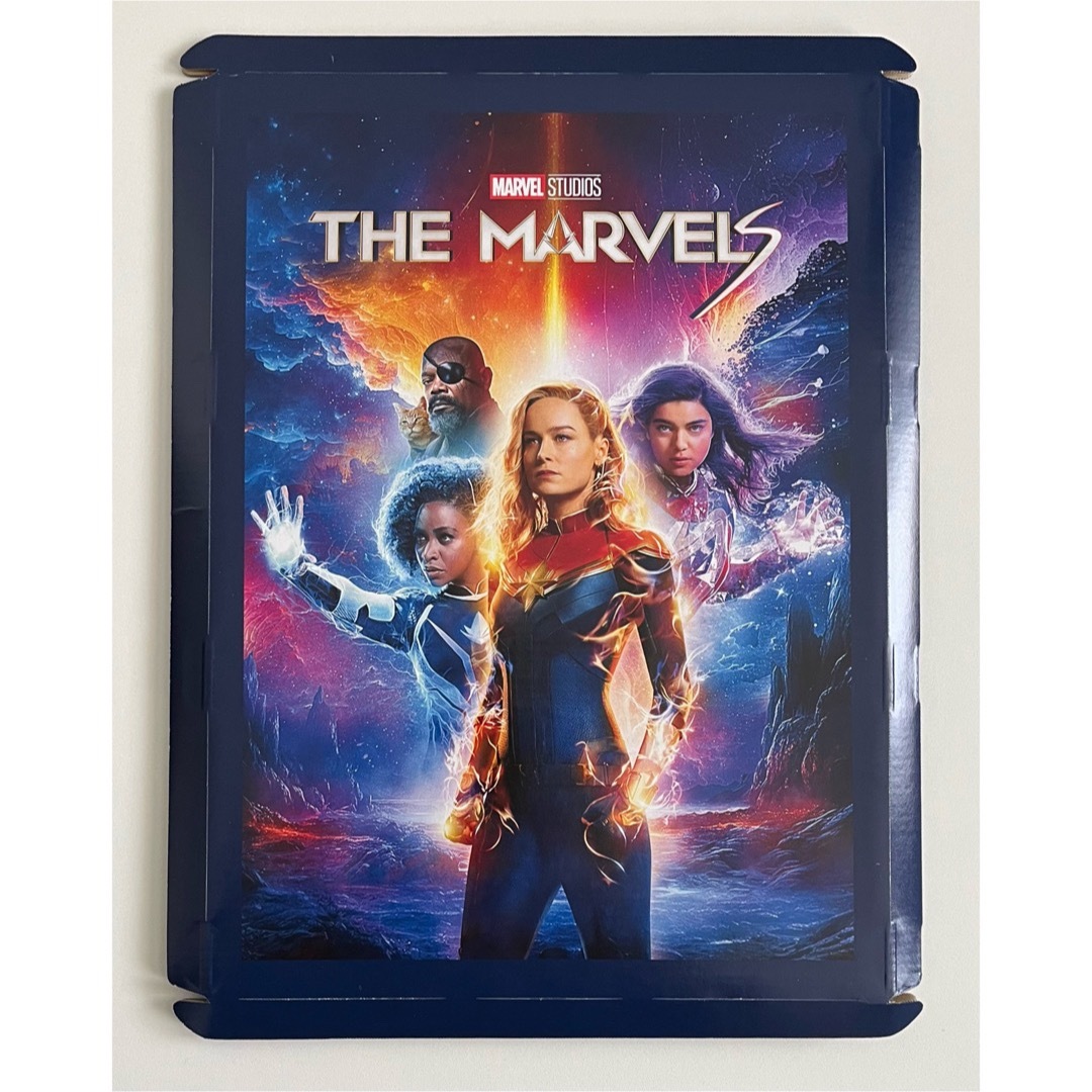 MARVEL(マーベル)のDisney ディズニー THE MARVELS マーベルズ パッケージ エンタメ/ホビーのコレクション(印刷物)の商品写真