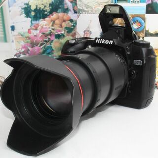 ニコン(Nikon)の✨コスパ最強✨❤️１本で近遠対応の万能レンズ付き❤️Nikon D70❤️(デジタル一眼)