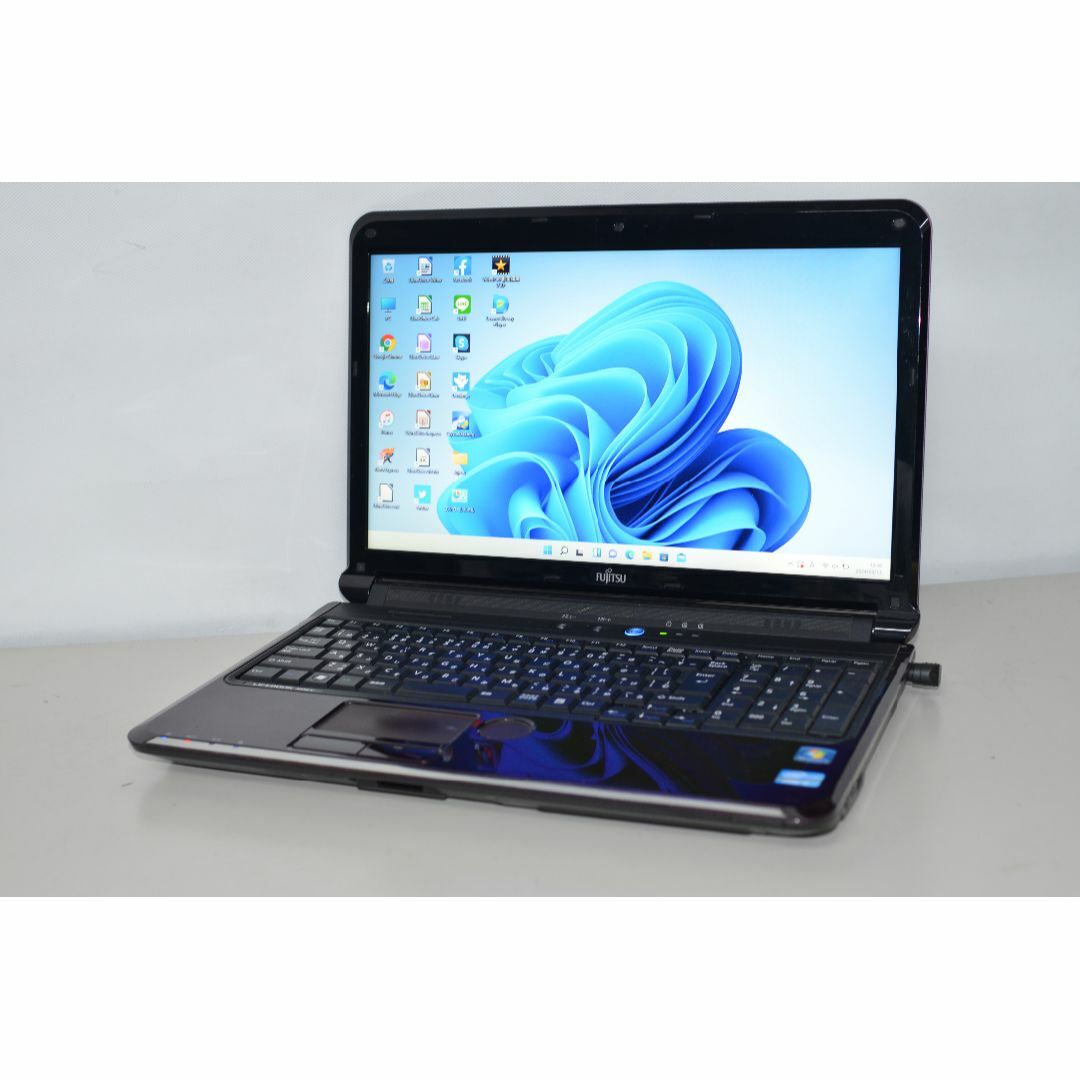 新品SSD256GB 富士通 LIFEBOOK AH56/C