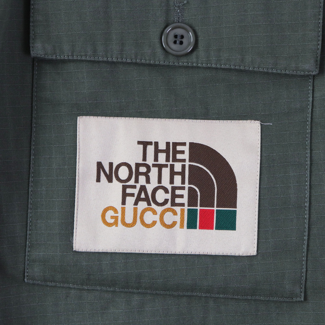 Gucci(グッチ)の極美品 GUCCI グッチ THE NORTH FACE ザ・ノースフェイス 21SS 643129 ロゴワッペン付き ショートパンツ カーキ 44 イタリア製 正規品 メンズ メンズのパンツ(ショートパンツ)の商品写真