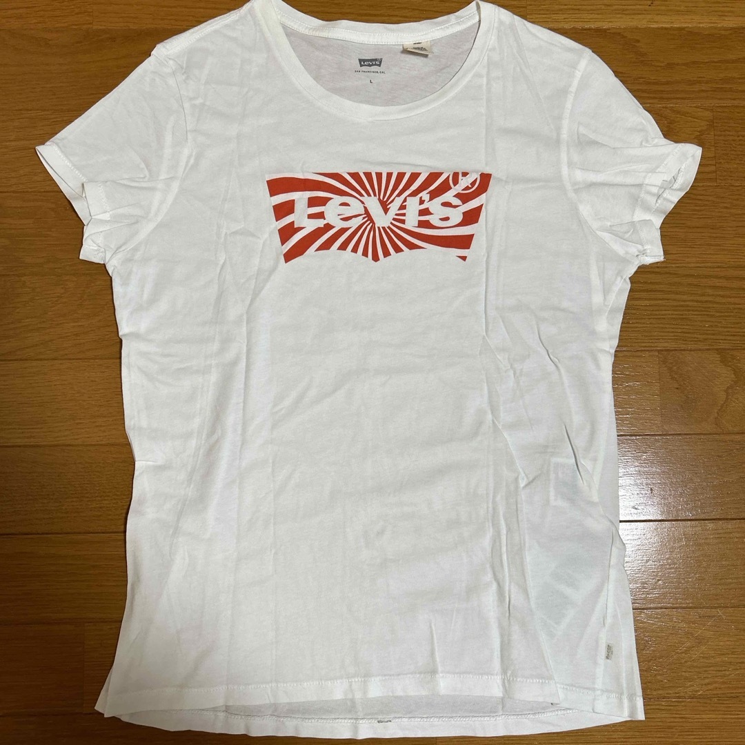 Levi's(リーバイス)のLevi's 半袖Tシャツ レディースのトップス(Tシャツ(半袖/袖なし))の商品写真