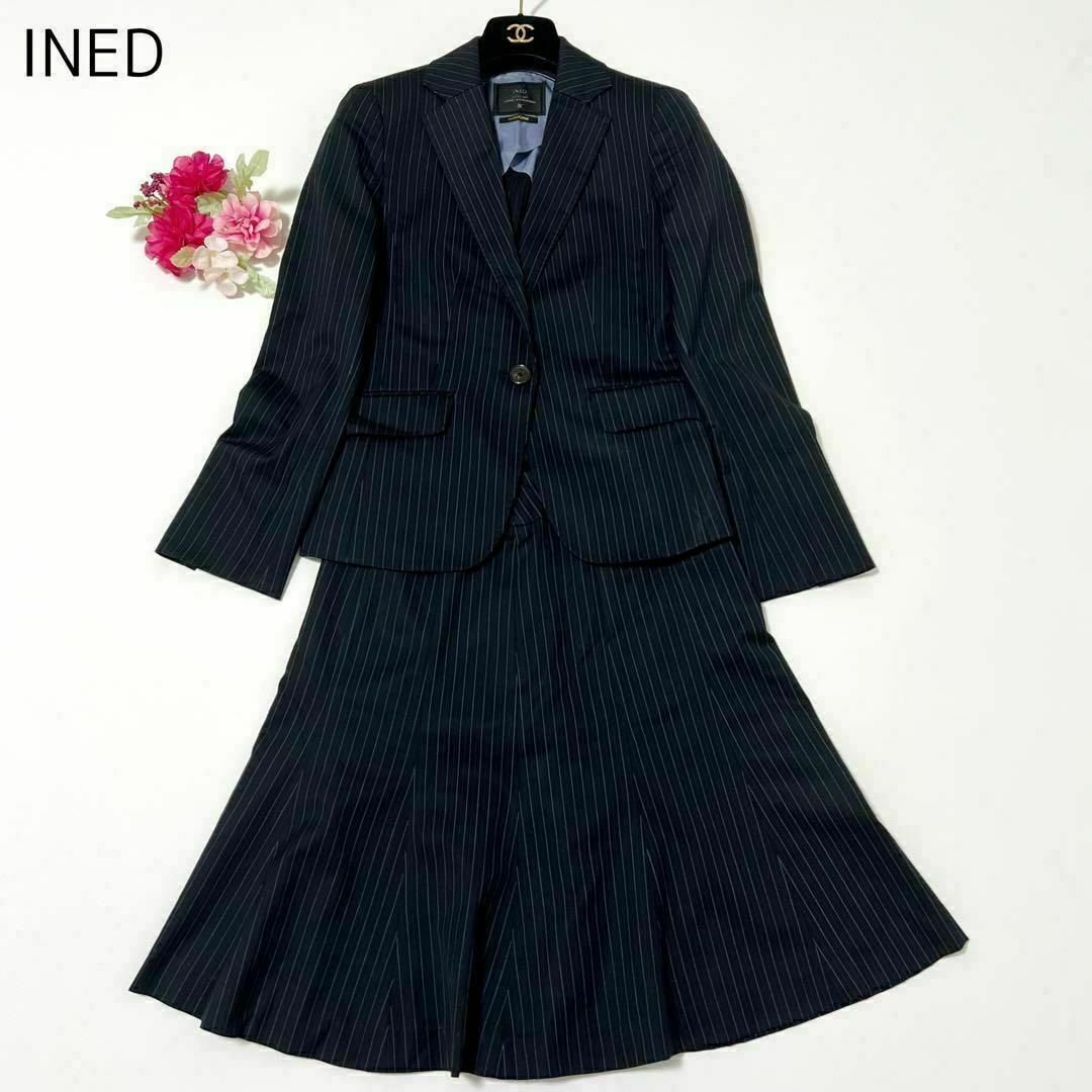 INED(イネド)のINED セットアップ スカートスーツ フレア ストライプ ウール シルク レディースのフォーマル/ドレス(スーツ)の商品写真