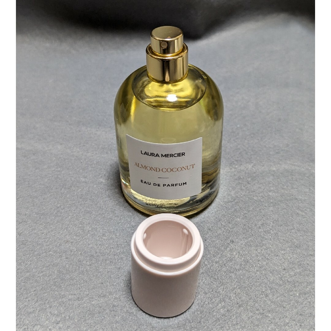 laura mercier(ローラメルシエ)の希少美品ローラメルシエオードパルファムアーモンドココナッツ50ml コスメ/美容の香水(香水(女性用))の商品写真