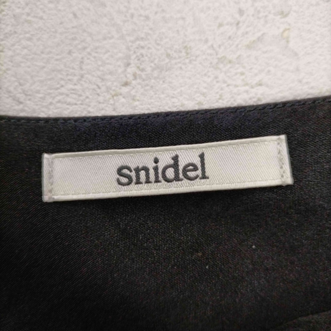SNIDEL(スナイデル)のsnidel(スナイデル) サテン シンプルキャミソール レディース トップス レディースのトップス(キャミソール)の商品写真