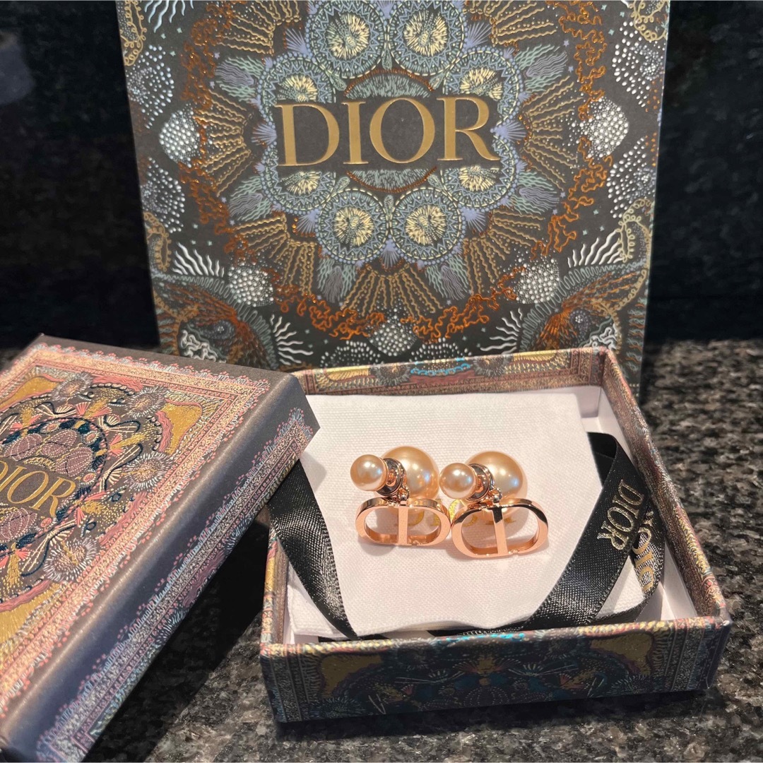 Christian Dior(クリスチャンディオール)の週末のみお値下げ！新品♡Christian Dior  ピアス　ピンクゴールド レディースのアクセサリー(ピアス)の商品写真
