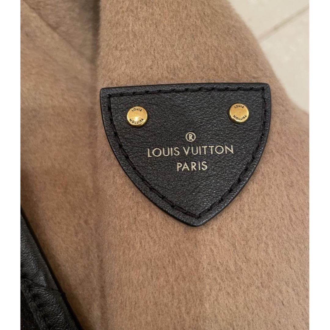 LOUIS VUITTON(ルイヴィトン)のルイヴィトン★モノグラム 大人気完売コート レディースのジャケット/アウター(ロングコート)の商品写真