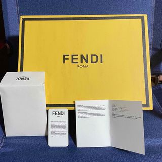 フェンディ(FENDI)のFENDI フェンディ バッグ    ホワイト(ショルダーバッグ)