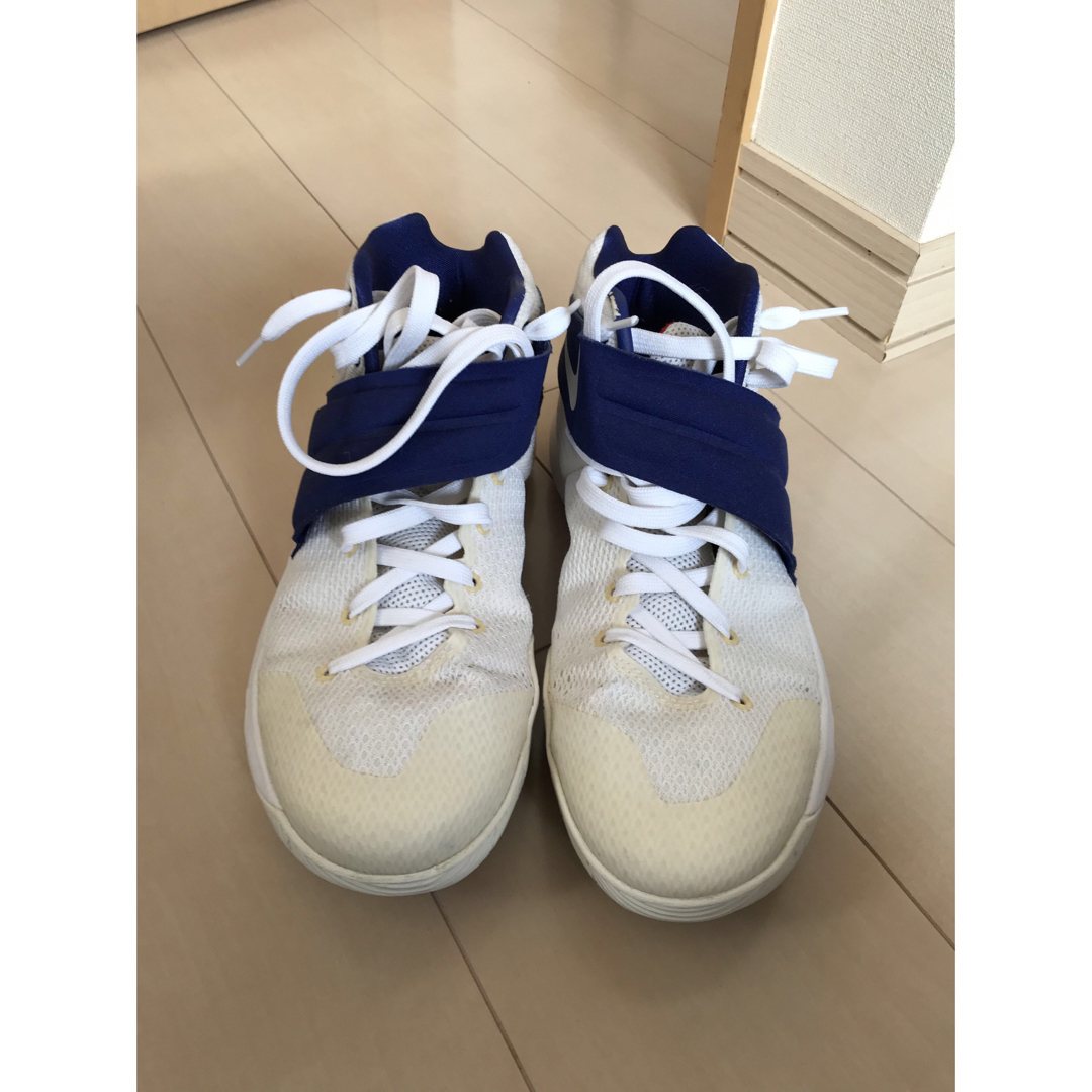 NIKE(ナイキ)のkyrie2 USAカラー メンズの靴/シューズ(スニーカー)の商品写真