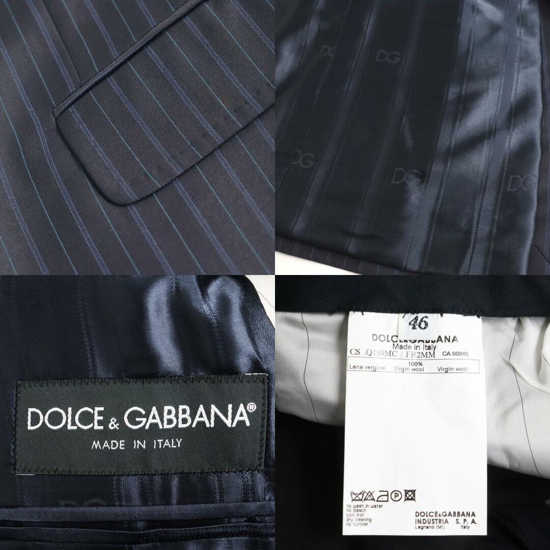 DOLCE&GABBANA(ドルチェアンドガッバーナ)の未使用品 DOLCE&GABBANA ドルチェ＆ガッバーナ Q169MC/FR2MM  バージンウール100% 黒タグ 裏地ロゴ総柄 シングルスーツ/セットアップ ネイビー ストライプ柄 46 イタリア製 正規品 メンズ メンズのスーツ(その他)の商品写真