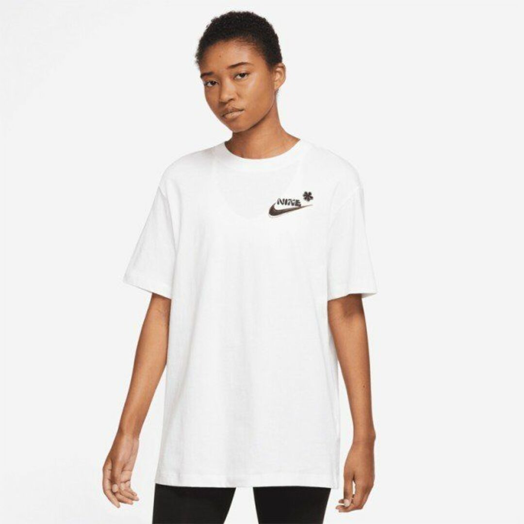 NIKE(ナイキ)の新品未使用(レディースL)ナイキ 白バクプリ半袖Tシャツ/ゆったりフィット レディースのトップス(Tシャツ(半袖/袖なし))の商品写真