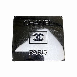 シャネル(CHANEL)のCHANEL シャネル ココマーク プレート その他 ブローチ シルバー A-1307(その他)