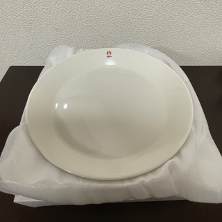 イッタラ(iittala)の新品♡イッタラ　ティーマプレート  21cm ホワイト　お皿　食器(食器)