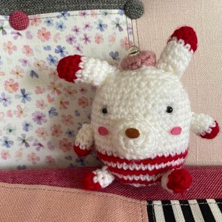 うさぎ　編みぐるみ　ハンドメイド(あみぐるみ)