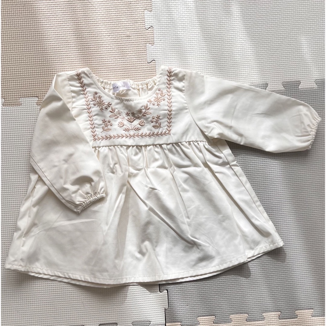 しまむら(シマムラ)のホワイト トップス 90cm キッズ/ベビー/マタニティのキッズ服女の子用(90cm~)(Tシャツ/カットソー)の商品写真