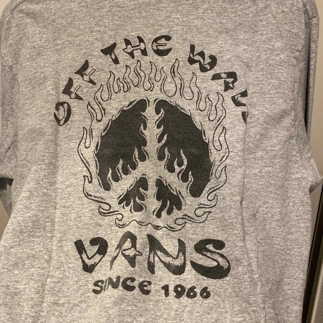 VANS(ヴァンズ)のVANS バンズ ロンT M スケート スケボー メンズのトップス(Tシャツ/カットソー(七分/長袖))の商品写真