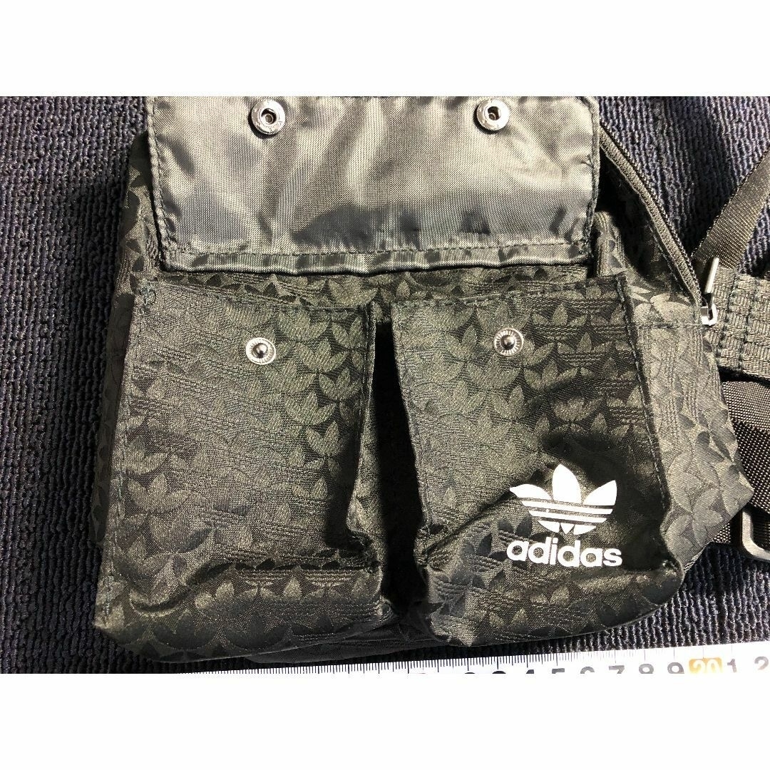 adidas(アディダス)の402-40-1 アディダス　ミニミニリュック　極美品 レディースのバッグ(リュック/バックパック)の商品写真