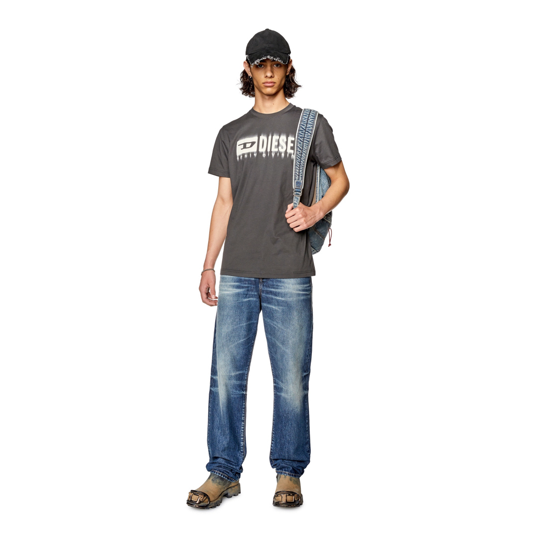 DIESEL(ディーゼル)のDIESEL A035930CATM L A023330CATM Mサイズ メンズのトップス(Tシャツ/カットソー(半袖/袖なし))の商品写真