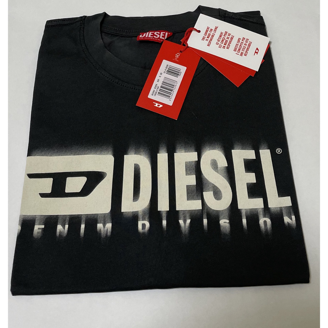 DIESEL(ディーゼル)のDIESEL A035930CATM L A023330CATM Mサイズ メンズのトップス(Tシャツ/カットソー(半袖/袖なし))の商品写真