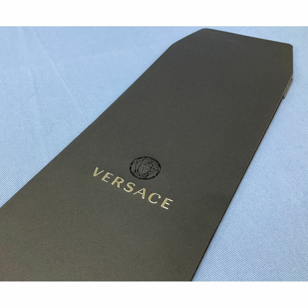 VERSACE(ヴェルサーチ)のネクタイ　ギフトケース　１枚　VERSACE メンズのファッション小物(ネクタイ)の商品写真