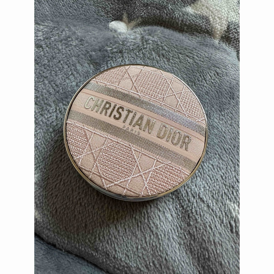 Christian Dior(クリスチャンディオール)の【要確認】ディオールスキン フォーエヴァー クッション ケース(数量限定品) コスメ/美容のベースメイク/化粧品(ファンデーション)の商品写真