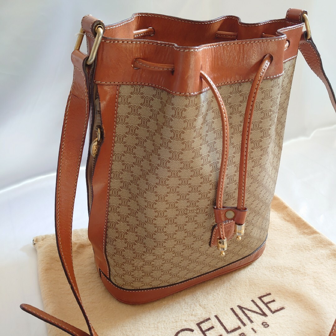 CELINE - 極美品 CELINE マカダム柄 巾着 ショルダーバッグの CELINE - 極美品 CELINE マカダム柄 巾着 ショルダーバッグの