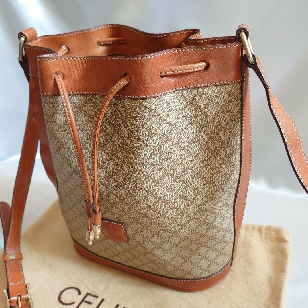CELINE - 極美品 CELINE マカダム柄 巾着 ショルダーバッグの CELINE - 極美品 CELINE マカダム柄 巾着 ショルダーバッグの