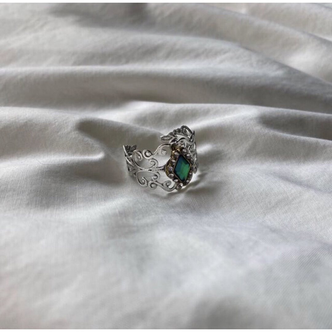 Grimoire(グリモワール)の୨୧ Vintage rétro firegreen lace ring ハンドメイドのアクセサリー(リング)の商品写真