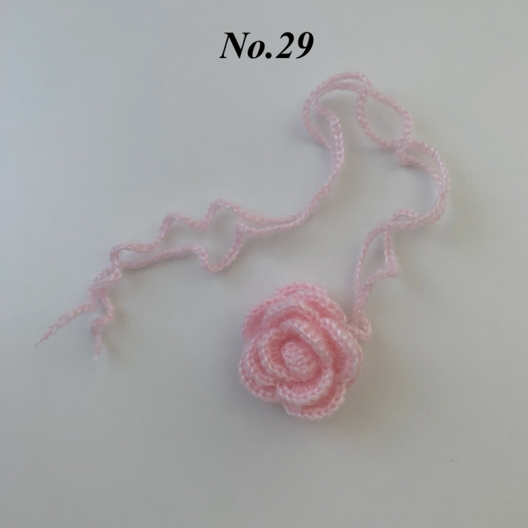 【SALE!】 ローズ チョーカー バラ ピンク 編み物 ハンドメイドのファッション小物(その他)の商品写真