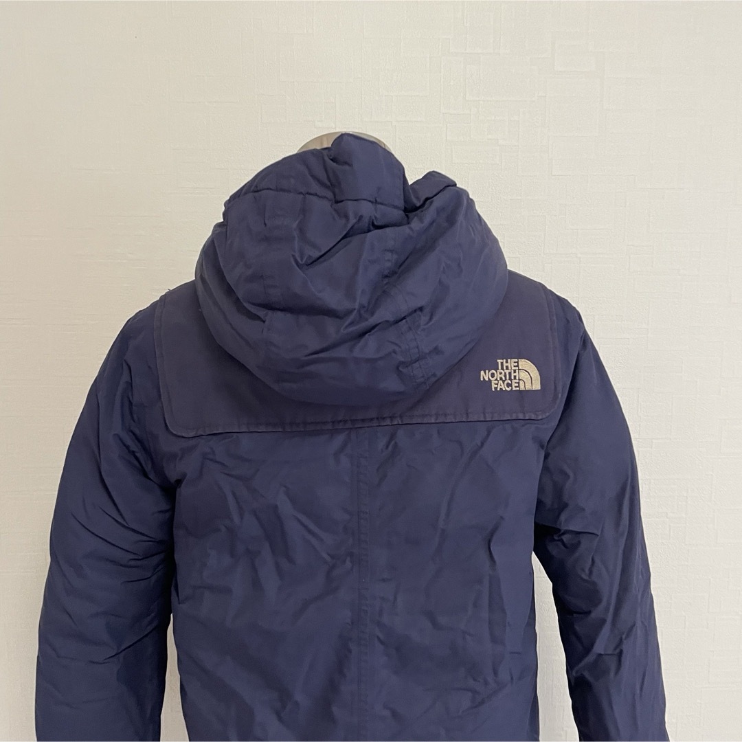 THE NORTH FACE(ザノースフェイス)のノースフェイスNKJ1DG55 ダウンジャケット キッズ:150 キッズ/ベビー/マタニティのキッズ服男の子用(90cm~)(ジャケット/上着)の商品写真