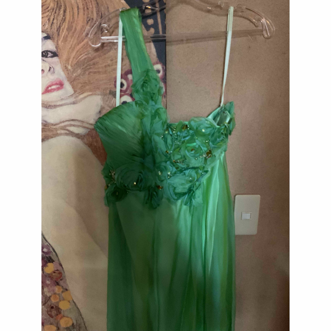 TADASHI SHOJI(タダシショウジ)の新品 USAロングドレス  AS GREEN M レディースのフォーマル/ドレス(ロングドレス)の商品写真