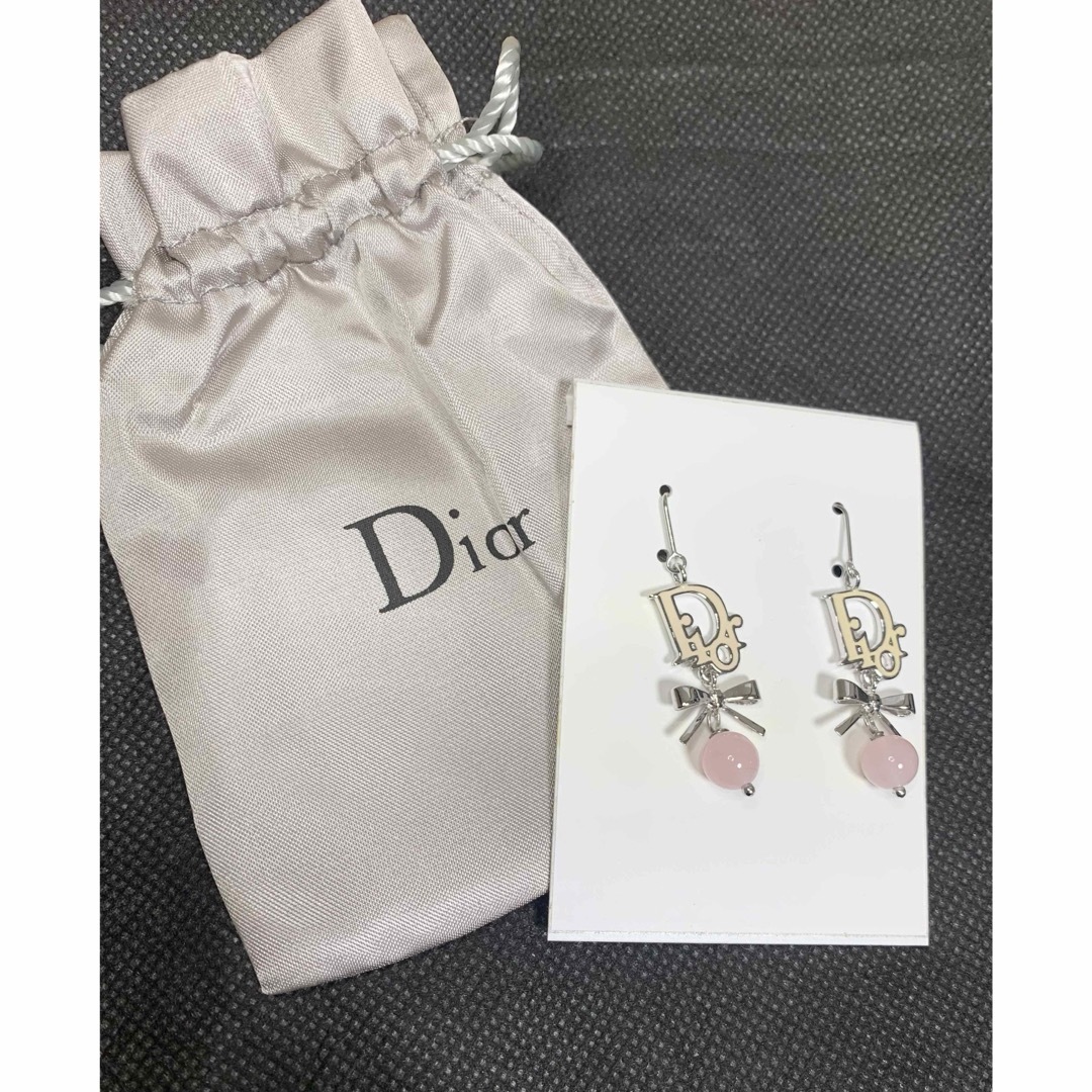 Christian Dior(クリスチャンディオール)のDior リボンストーンピアス　新品未使用 レディースのアクセサリー(ピアス)の商品写真