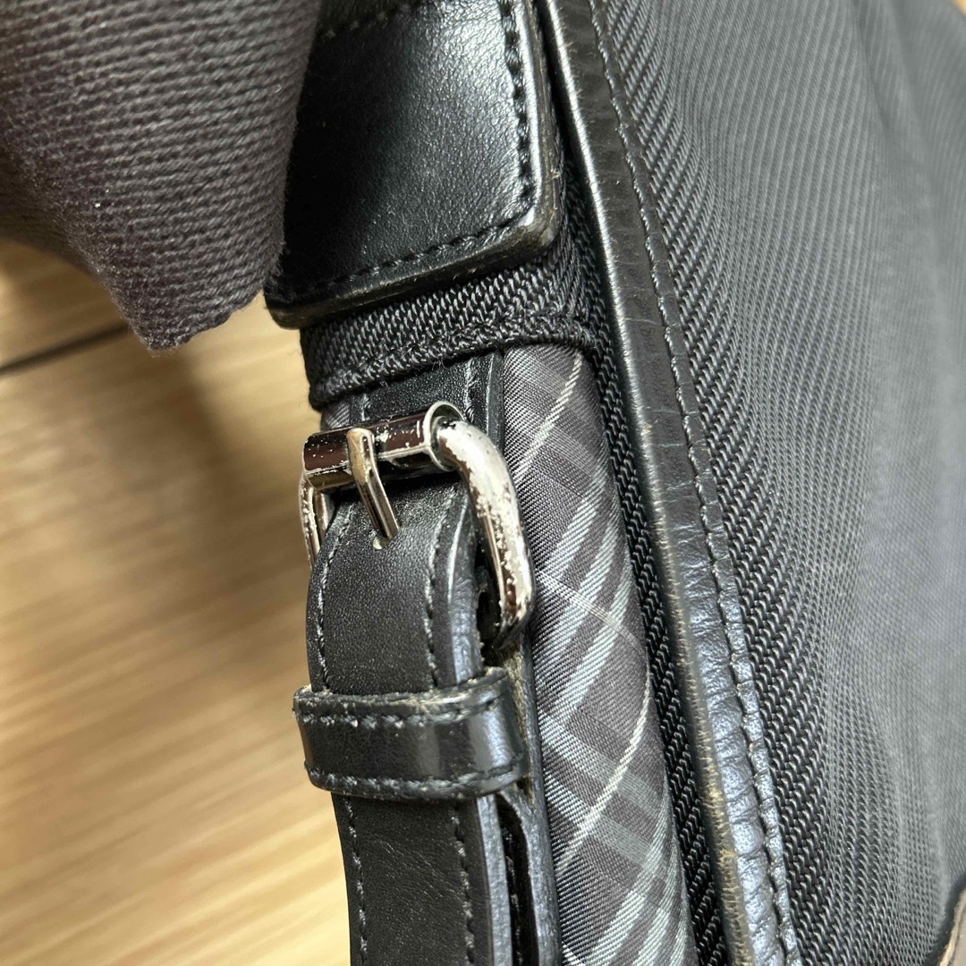 BURBERRY BLACK LABEL(バーバリーブラックレーベル)のBURBERRY BLACK LABELショルダーバッグ メンズのバッグ(ショルダーバッグ)の商品写真