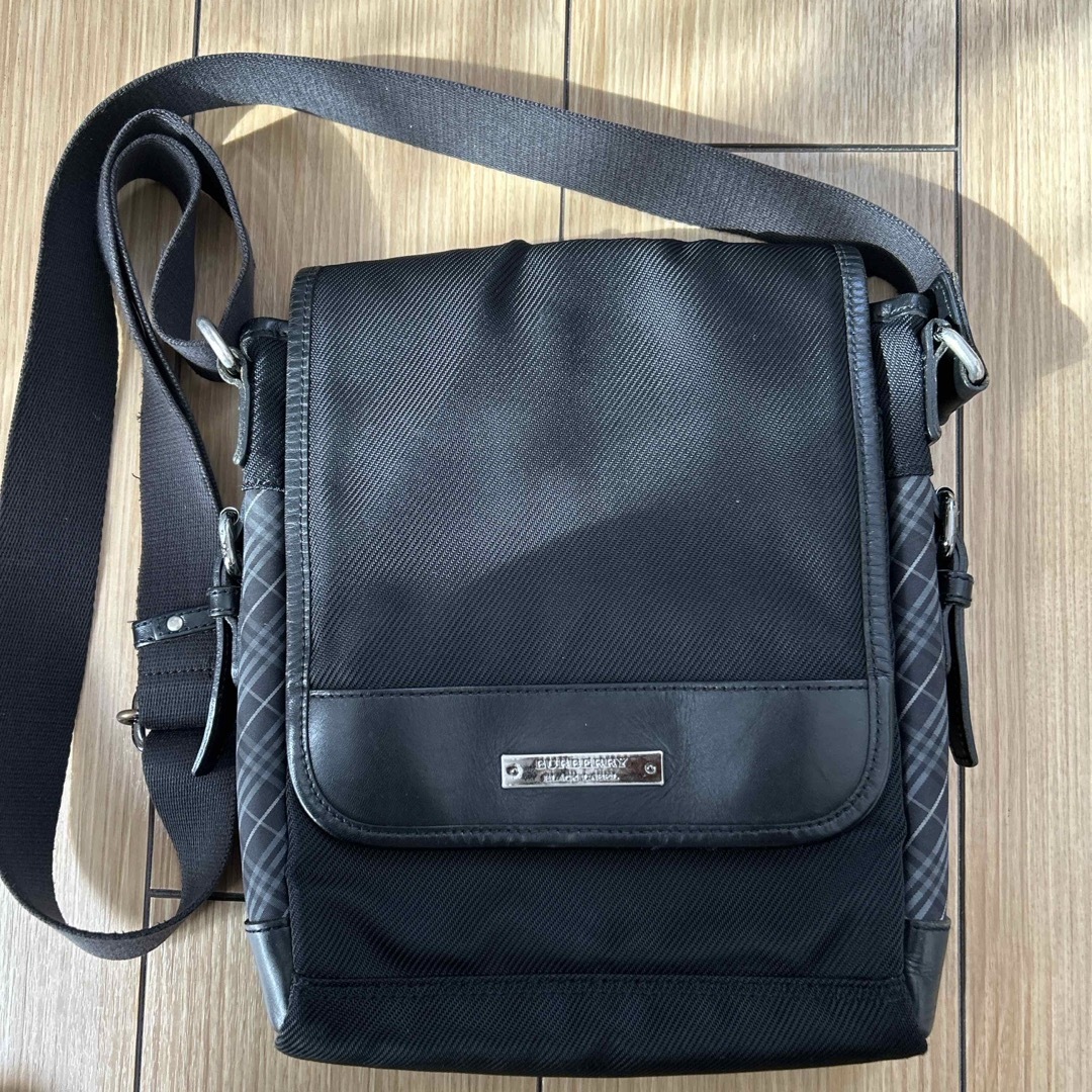 BURBERRY BLACK LABEL(バーバリーブラックレーベル)のBURBERRY BLACK LABELショルダーバッグ メンズのバッグ(ショルダーバッグ)の商品写真