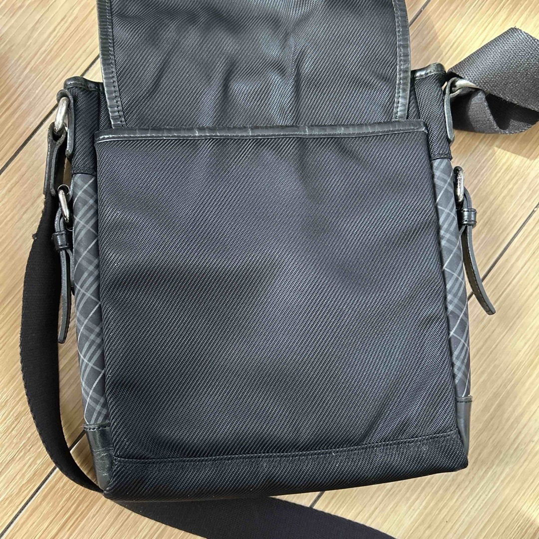 BURBERRY BLACK LABEL(バーバリーブラックレーベル)のBURBERRY BLACK LABELショルダーバッグ メンズのバッグ(ショルダーバッグ)の商品写真