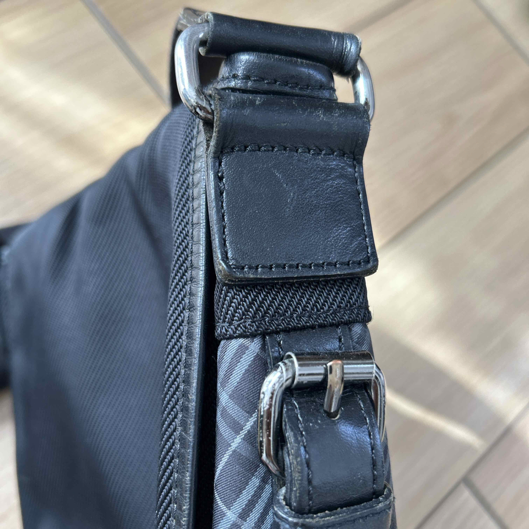 BURBERRY BLACK LABEL(バーバリーブラックレーベル)のBURBERRY BLACK LABELショルダーバッグ メンズのバッグ(ショルダーバッグ)の商品写真