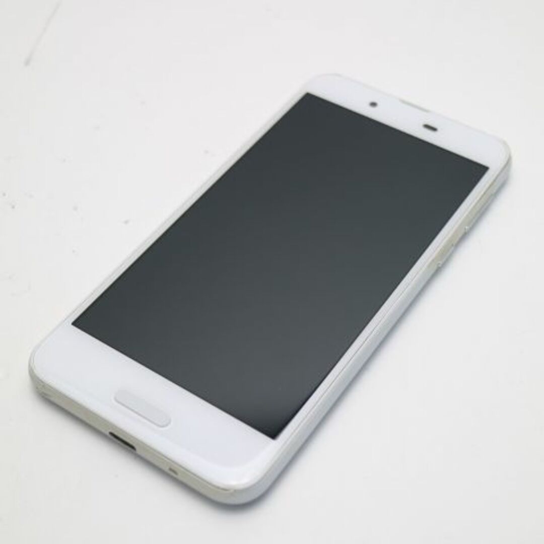 AQUOS(アクオス)の良品中古 SHV40 ホワイト 本体 白ロム  M444 スマホ/家電/カメラのスマートフォン/携帯電話(スマートフォン本体)の商品写真