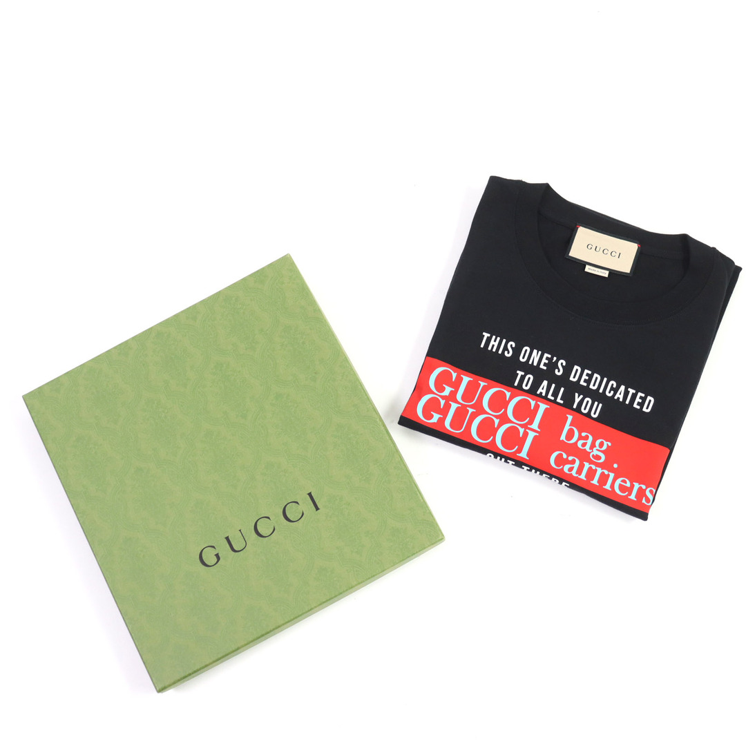 Gucci(グッチ)の未使用品 GUCCI グッチ SONY MUSIC PUBLISHING ソニーミュージック 616036 コットン100% ロゴ入り You Got Good Taste クルーネック 半袖Ｔシャツ ブラック S 箱付き イタリア製 正規品 メンズ メンズのトップス(Tシャツ/カットソー(半袖/袖なし))の商品写真