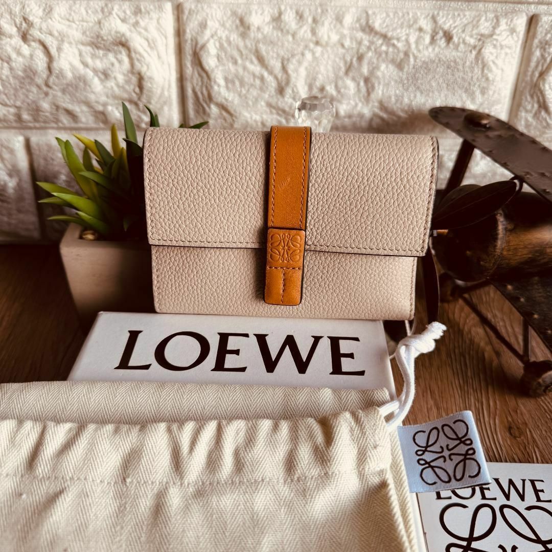 LOEWE - ◇ロエベ◇バーティカルウォレット スモール レザー LOEWE - ◇ロエベ◇バーティカルウォレット スモール レザー