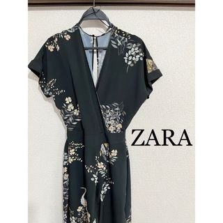 ザラ(ZARA)の【ZARA花柄オールインワン】(オールインワン)