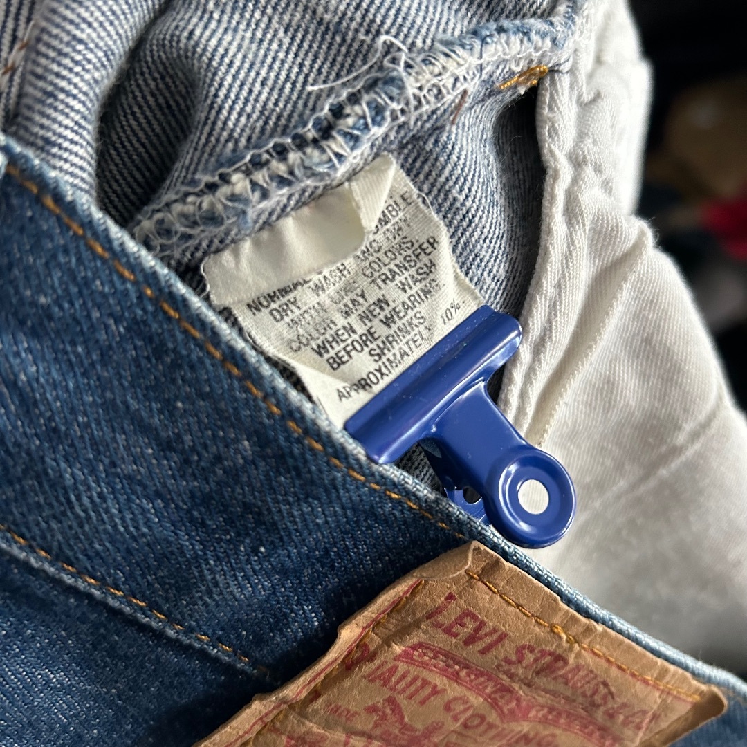Levi's(リーバイス)の80s リーバイス501 USA製 31×34 濃紺 ヒゲ/ハチノス メンズのパンツ(デニム/ジーンズ)の商品写真